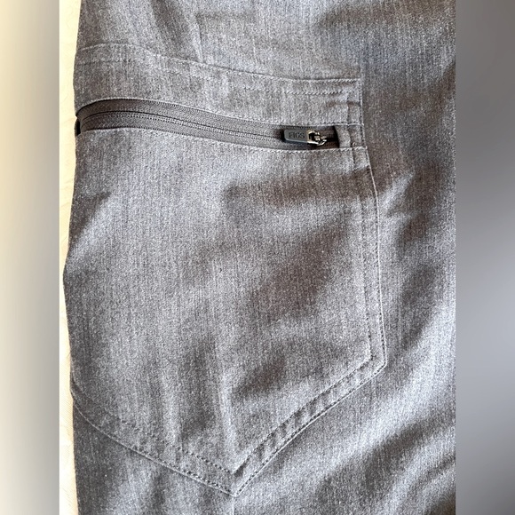 Figs ladies scrubs Zamora jogger scrub pants. - Picture 6 of 7